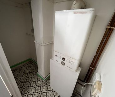 2 Bed Flat, Claremont Road, M6 - Photo 3