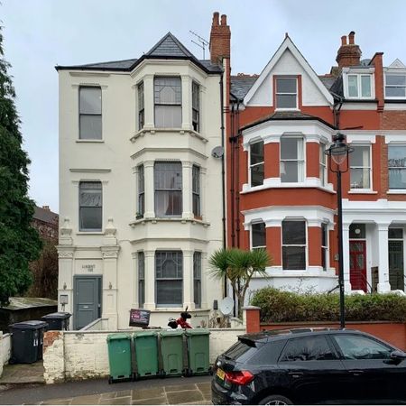 Studio Flat, Lyncroft House, NW6 - Photo 3