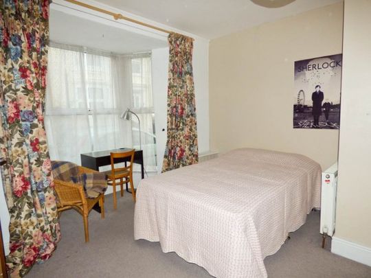 1 Bed - Sea View Place, Aberystwyth, Ceredigion - Photo 1