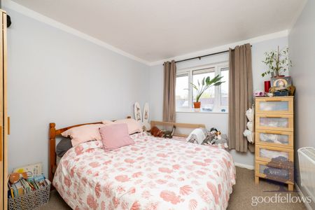 Vellum Drive, Carshalton, SM5 - Photo 2