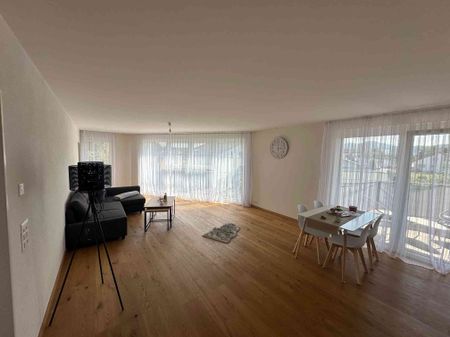 3.5 Zimmer, 97 m², 1. Stock - Photo 2