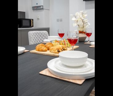 2 Bed Flat, Nottingham, NG7 - Photo 1