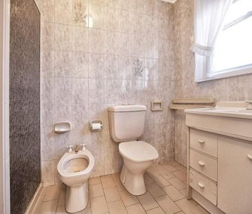 Charming & Comfortable Family Living in a Prime Broadmeadows Location - Photo 4