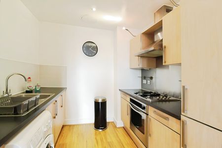 1 bedroom apartment to rent - Photo 2