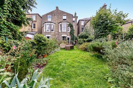 Charlton Road, London, SE3 - Photo 2