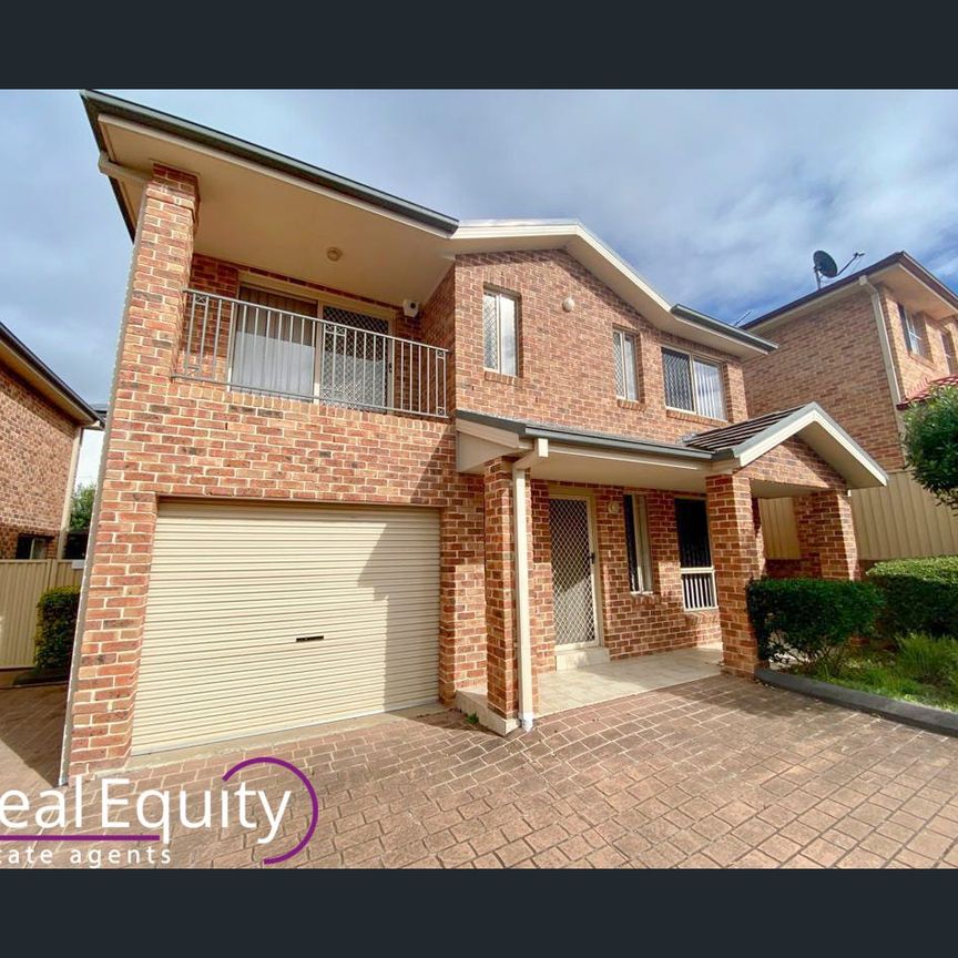 Attractive Townhouse Living with a Low Maintenance Lifestyle - Photo 1