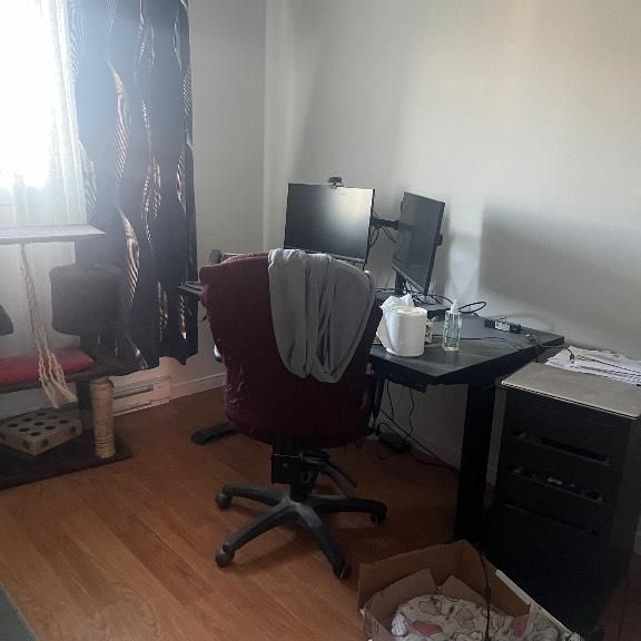 5.5 lumineux à louer pour fin juillet - Photo 1