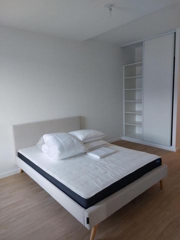 Appartement T2 à louer La Roche Sur Yon - 39 m² - Photo 4