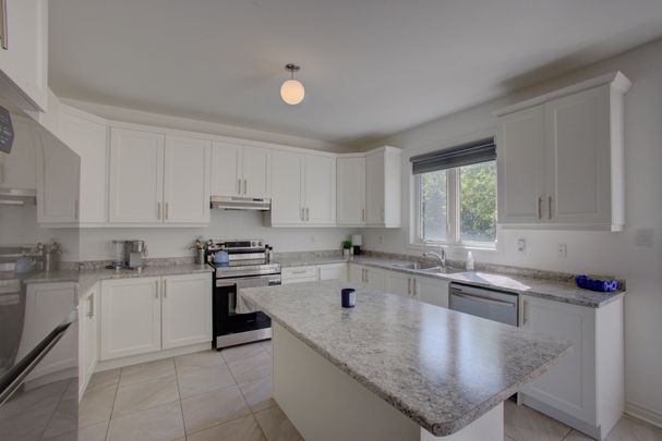 For Lease - 30 Kirby Avenue, Collingwood, Ontario - Photo 1