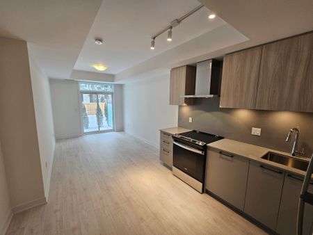 For Lease - 496 Plains Road Unit# 12, Burlington, Ontario - Photo 4