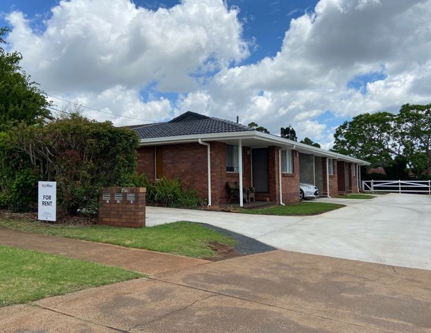 1/171a Alderley Street, CENTENARY HEIGHTS - Photo 1