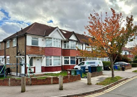 Everton Drive, Stanmore, HA7 - Photo 2