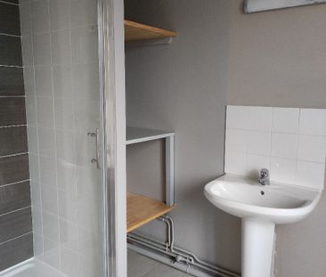 Location Appartement 2 pièces 45m² CLERES 76690 - Photo 2