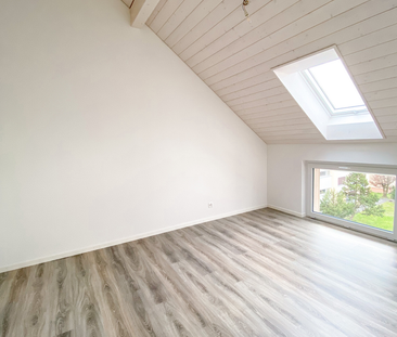 Moderne 2.5-Dachzimmerwohnung mit Balkon / Mietzinsaktion - Foto 4