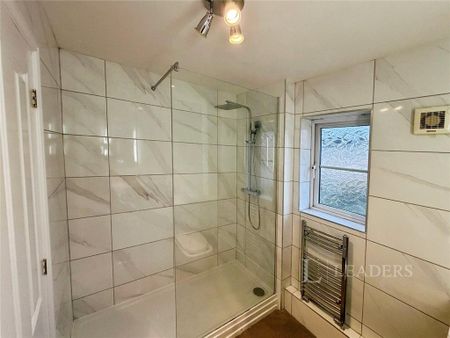 2 bedroom semi-detached house to rent - Photo 4