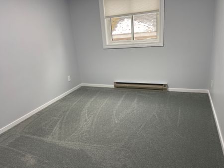 For Lease - 43 Chapman Avenue Unit# Main, Toronto, Ontario - Photo 3