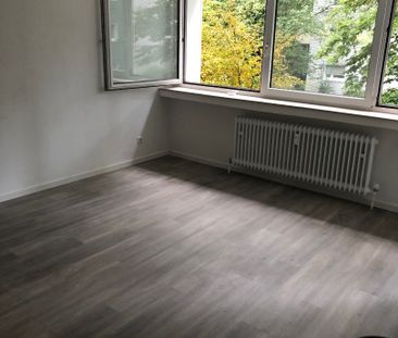 97019/162 Freundliche 2-Zimmer-Wohnung mit Balkon in Alt-Erkrath - Photo 1