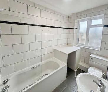 Terminus Road, BN21 - Photo 5