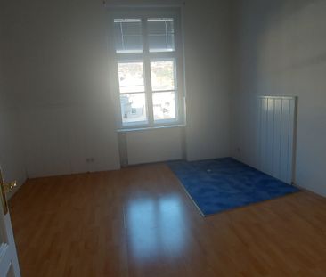 3-ZIMMER ALTBAUMIETWOHNUNG IN KREMS - Photo 2