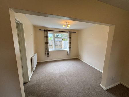 3 bedroom semi-detached house to rent - Photo 3