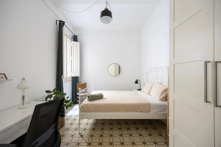 Carrer de Mallorca, Barcelona, Catalonia 08037 - Photo 5