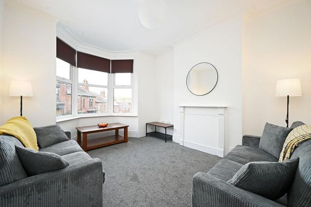 3 bedroom house share to rent - Photo 1