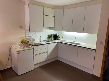 Appartement op de 1ste verdieping, ideaal gelegen op wandelafstand van het treinstation en het centrum van Zaventem. - Foto 4