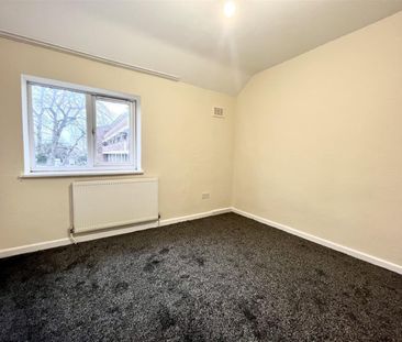 3 Bedroom House - Mid Terrace To Let - Photo 1