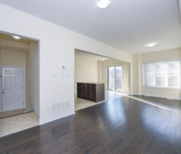 For Lease - 18 Cohoe Street, Brampton, Ontario - Photo 5