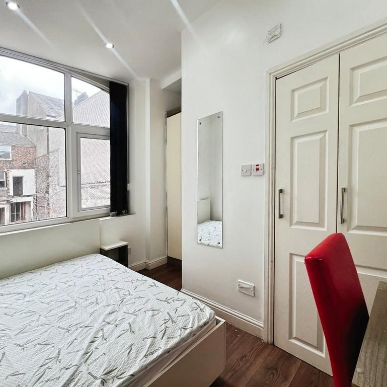 3 bedroom apartment to rent - Photo 1