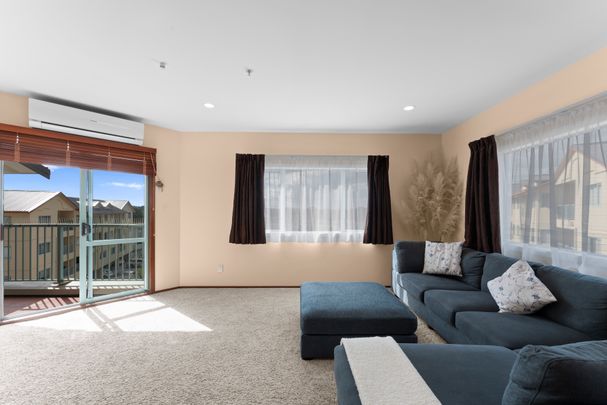 27/3 Harrison Road, Mt Wellington - Photo 1