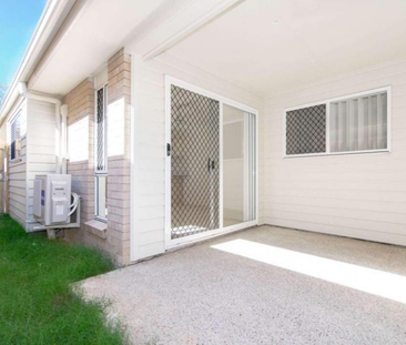 Modern Duplex for Rent - Stylish Living in a Prime Location - Photo 2