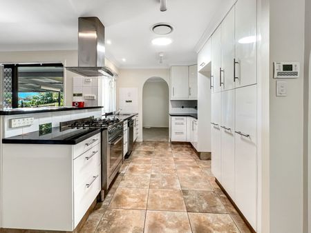 6 Cafferky Street, 4305, One Mile Qld - Photo 3