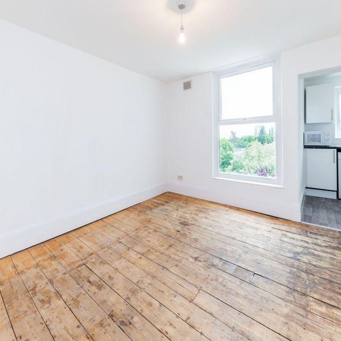 6 bedroom flat to rent - Photo 1