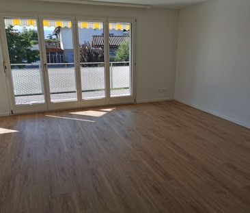 Gemütliche 4.5-Zimmer-Wohnung mit Balkon in Ins - Photo 1