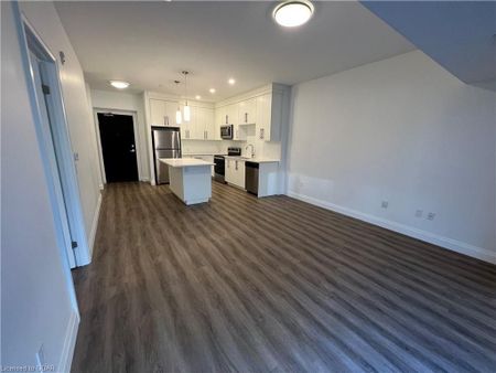 For Lease - 332 Gosling Gardens Unit# 109, Guelph, Ontario - Photo 2