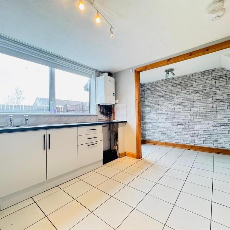 13 Rathfern Way, Rathfern, Newtownabbey, BT36 6BX - Photo 1