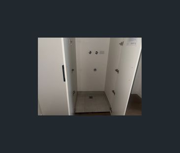 Modern One-Bedroom Living in the Heart of Ivanhoe - Photo 1