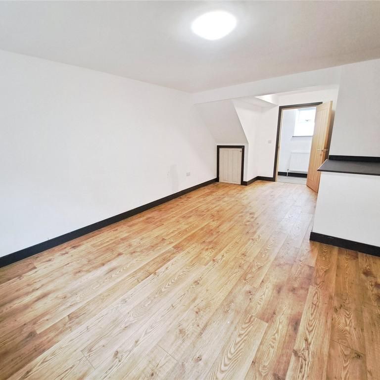 2 bedroom house to rent - Photo 1