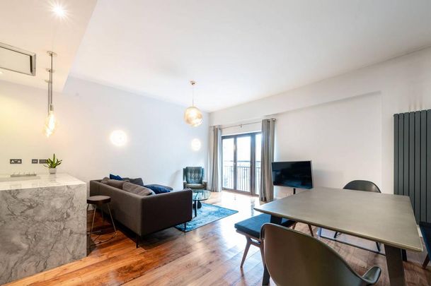 2 bedroom flat to rent - Photo 1