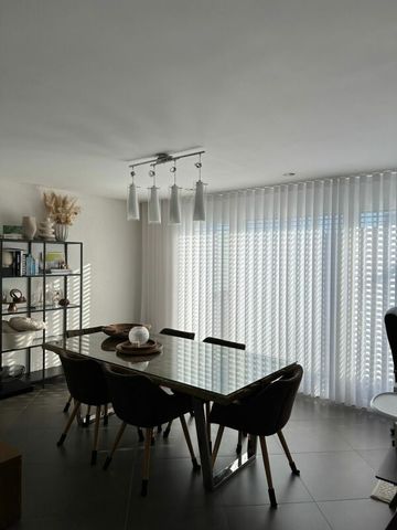 Atemberaubende Attika-Wohnung an ruhiger Lage in Mels zu vermieten! - Foto 4