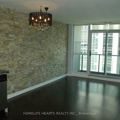 HARBOURFRONT GEM 1 BED CONDO PARKING AND LOCKER INCLD - Photo 1