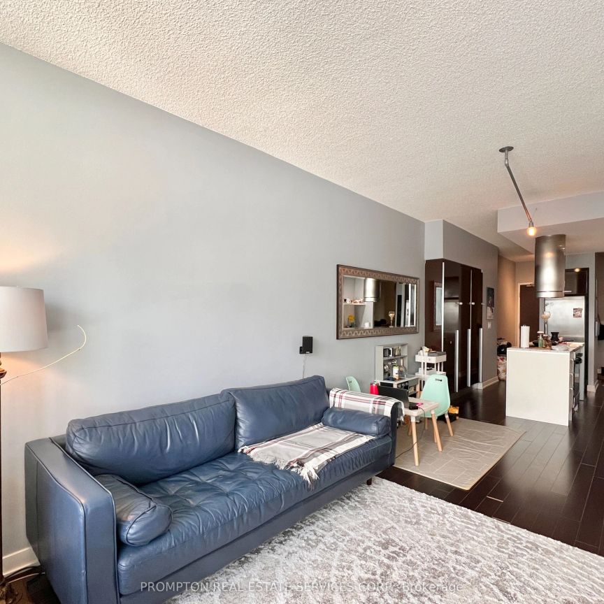 38 Dan Leckie Way #2811 - Photo 1