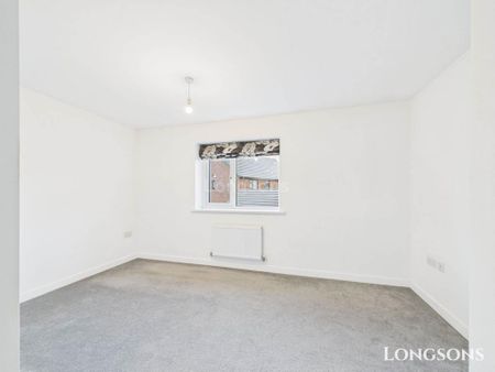 2 bedroom end of terrace house to rent - Photo 2