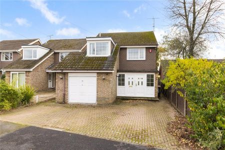 4 bedroom detached house to rent - Photo 4