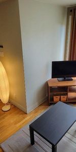 Logement 3 1/2 meublé - disponible/parc, jardin, stationnement - Photo 4