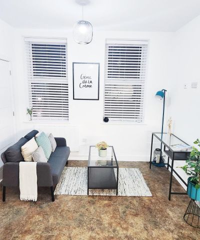 3 bedroom flat to rent - Photo 2