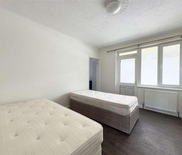 Carvynick Cottages, Summercourt, TR8 - Photo 5