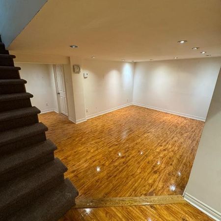 GRAND 6 1/2 à louer - Photo 3