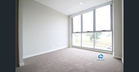 MODERN 2 BEDROOM PLUS STUDY APT - Photo 3